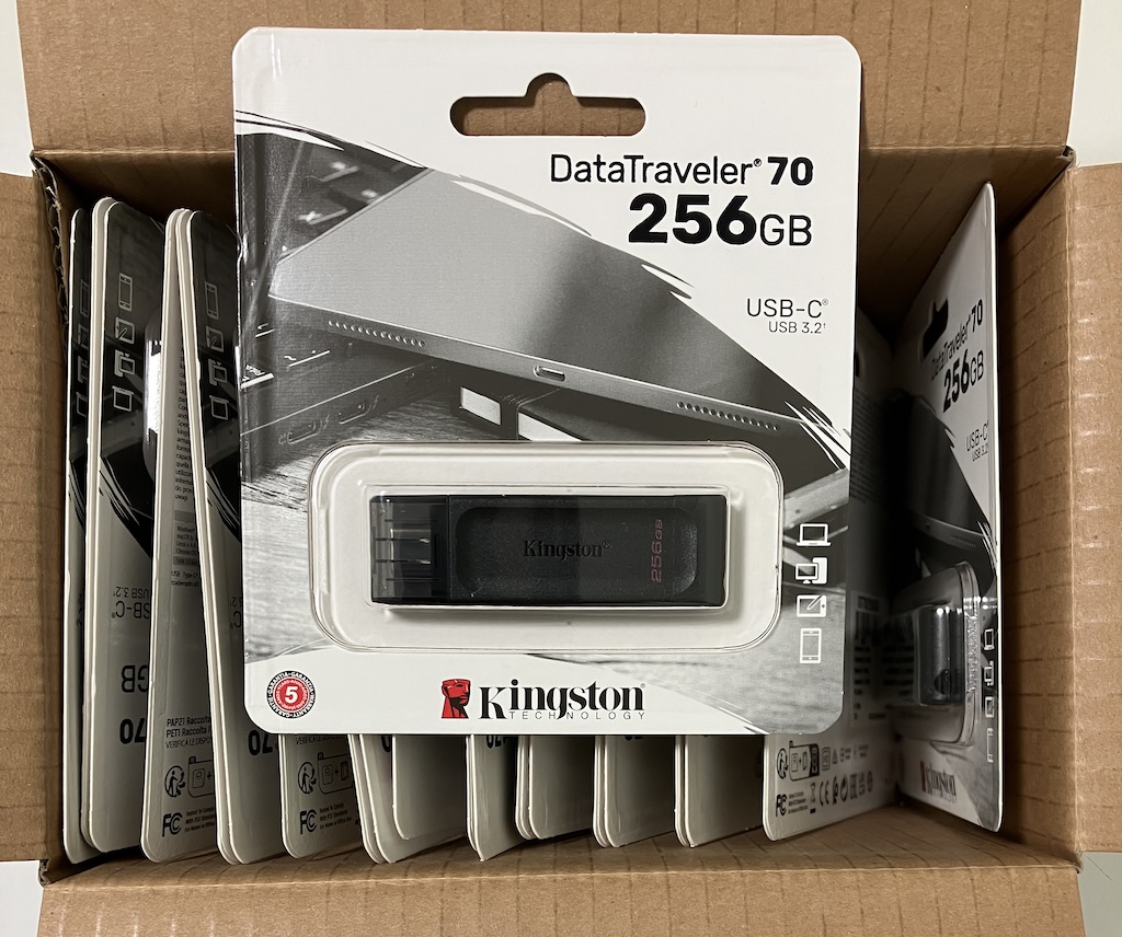25x Kingston DataTraveler 70 256GB USB Flash Drive, USB 3.2, USB-C, MPN: DT70/256GB, EAN: 0740617331233, Wholesale, Bulk Price, Lowest Price, Lot